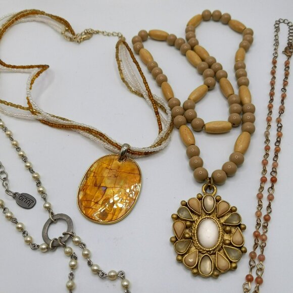 Lot of Earth Tones Boho Necklaces Beaded Pendants Crystal Wood Julio Unmarked - Picture 2 of 11